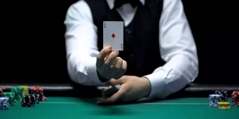 Sẽ thật sai lầm khi Bluff Poker trong tình thế cửa thắng đã đóng kín